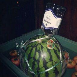 在外网吃大瓜,一场跨国“大瓜”盛宴