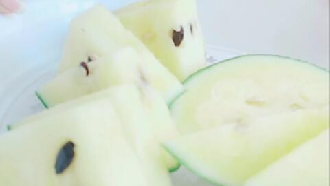 吃瓜新闻开播了吗,揭秘娱乐圈幕后故事，全新开播引关注