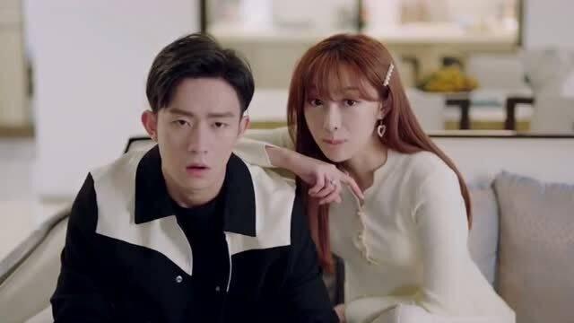 吃瓜香港情侣视频,吃瓜视频曝光甜蜜瞬间