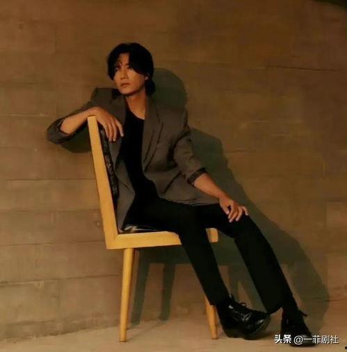 顶着明星头像吃瓜